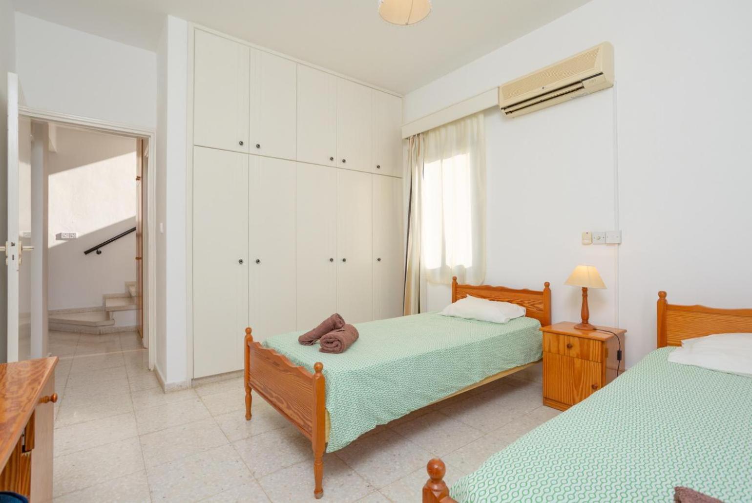 Villa Charoula Pente Paphos Buitenkant foto